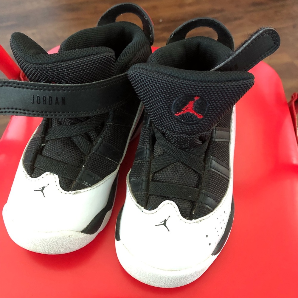 Nike Air Jordan 6 Rings Toddler Sneaker